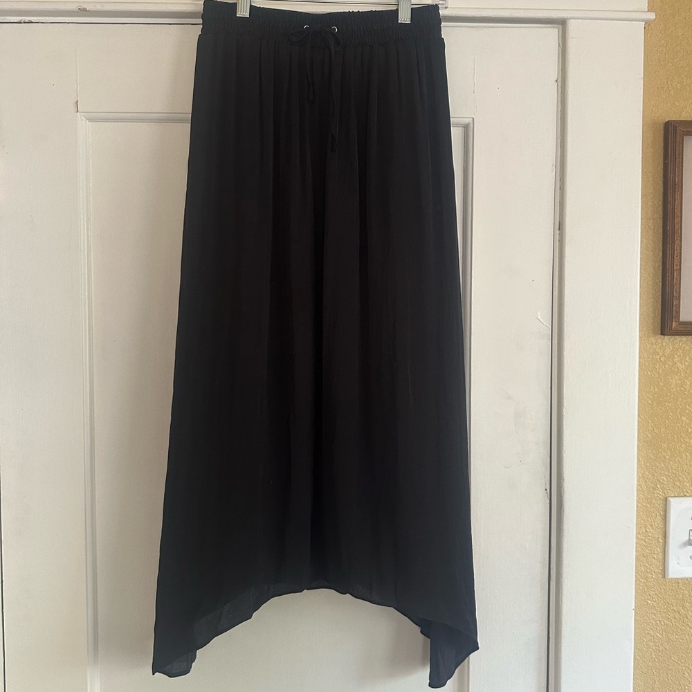 Simply Vera Vera Wang Asymmetrical Black Skirt